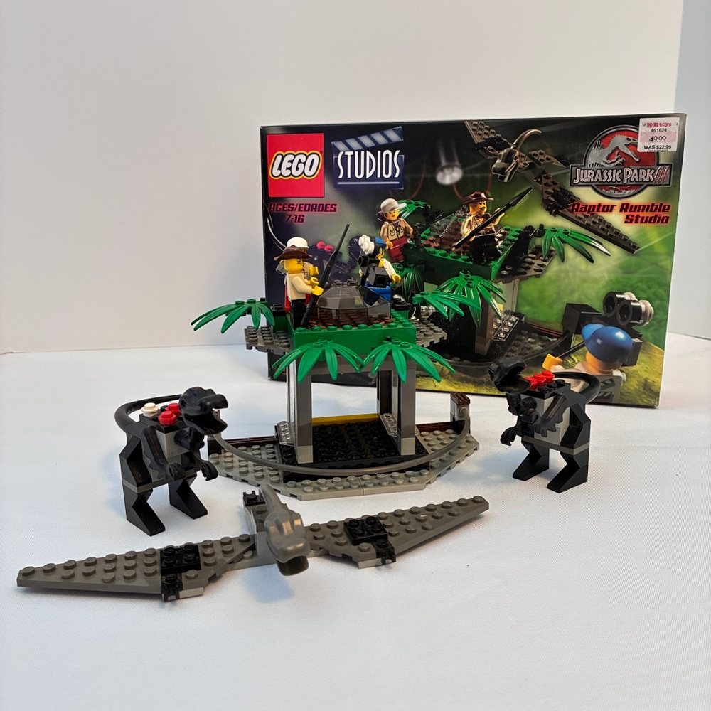 LEGO Studios Raptor Rumble Studio Set #1370 Retired